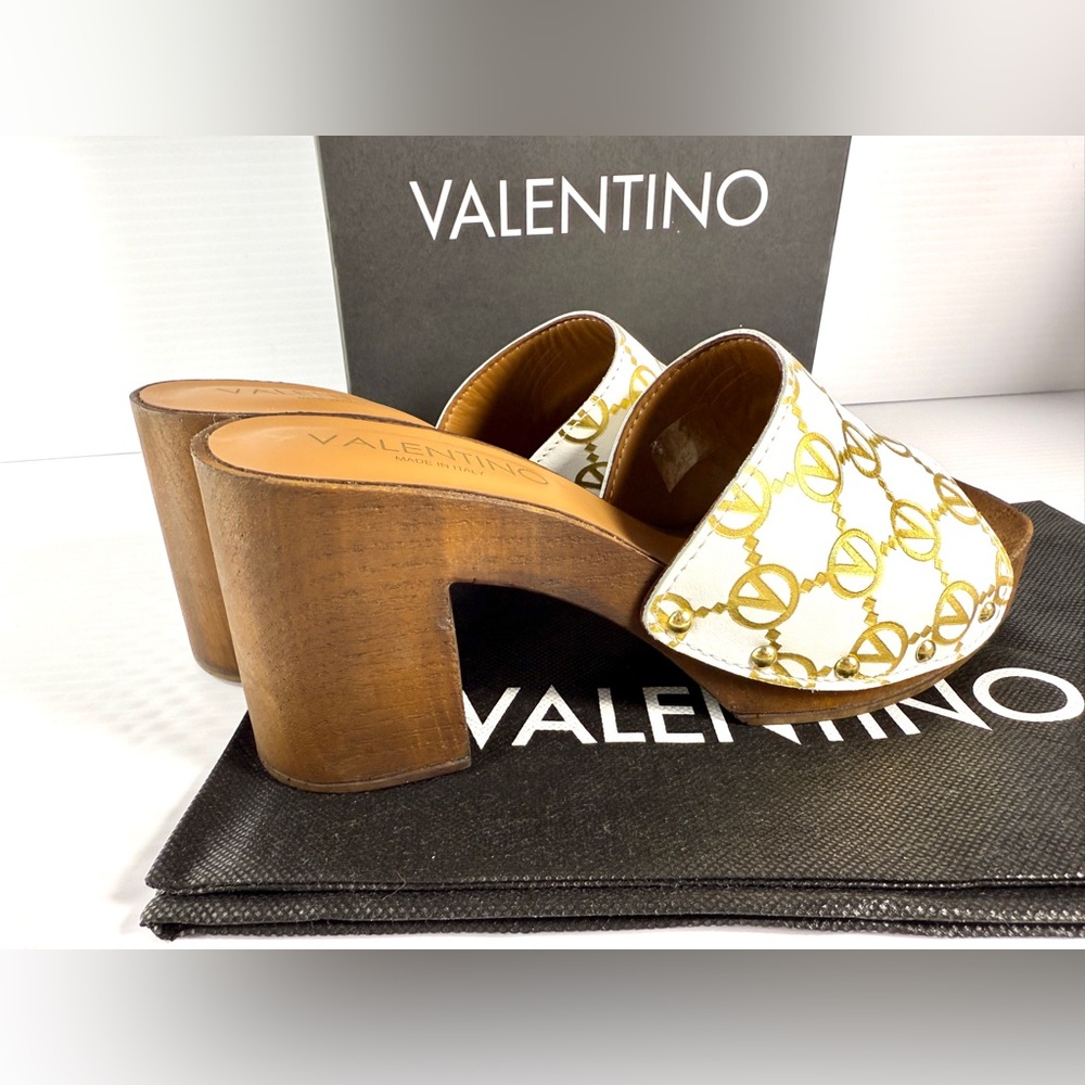 Valentino Women's Kiki White and Gold Mules size 8 - Picture 6 of 9